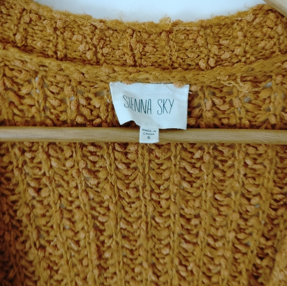 ✨Sienna Sky Fuzzy Chunky Knit Pumpkin Cardigan ~ Size S - Picture 3 of 11